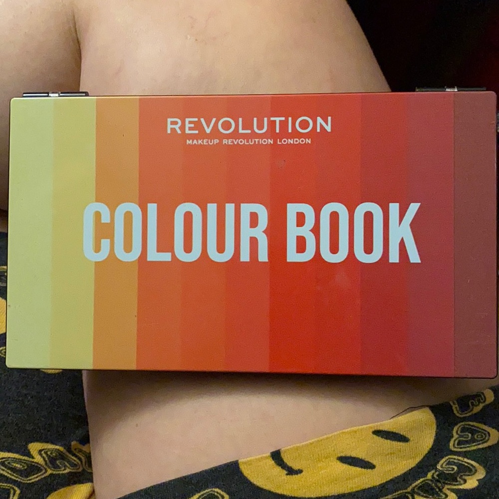 Makeup revolution palette